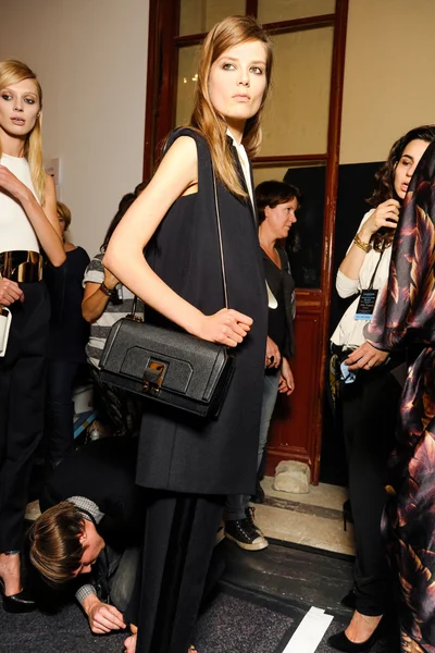 Look 37